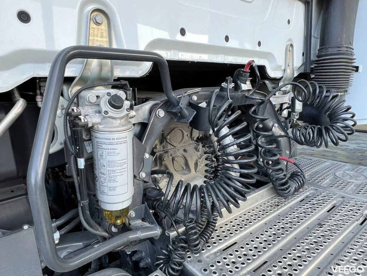 Mercedes-Benz Actros 1845L BigSpace 12.8 330kW