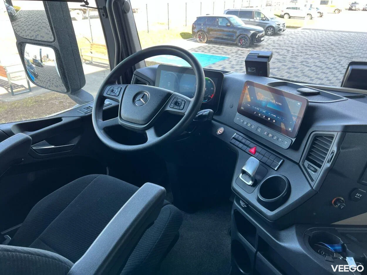 Mercedes-Benz Actros 1845L BigSpace 12.8 330kW