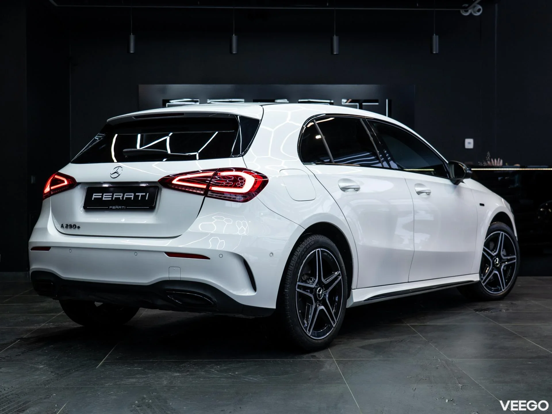 Mercedes-Benz A250 1.3 118kW