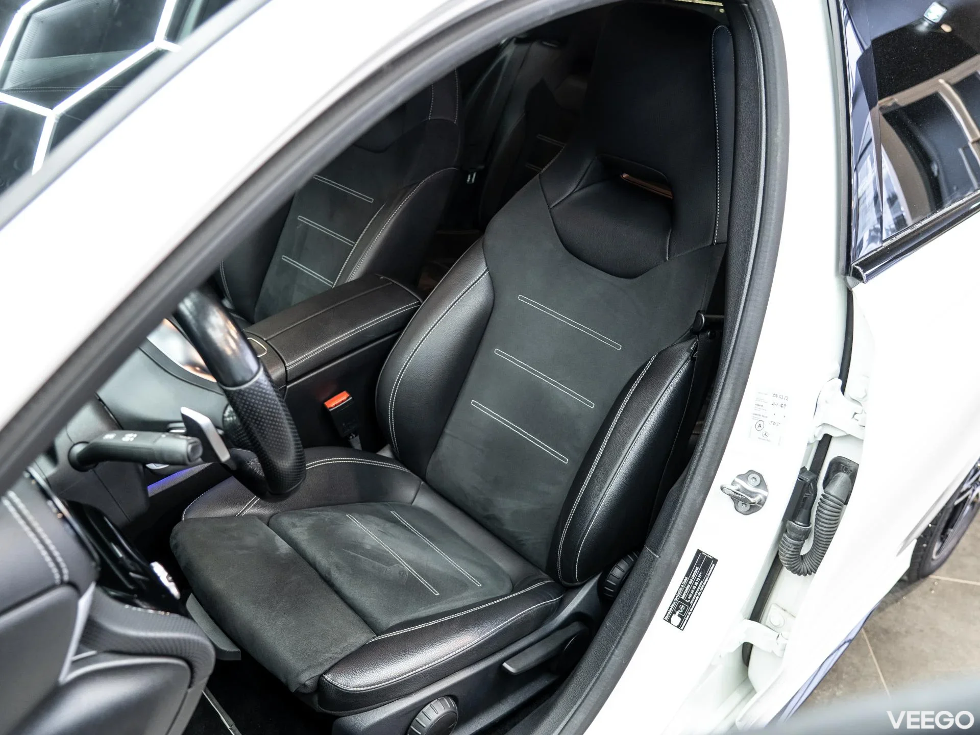 Mercedes-Benz A250 1.3 118kW