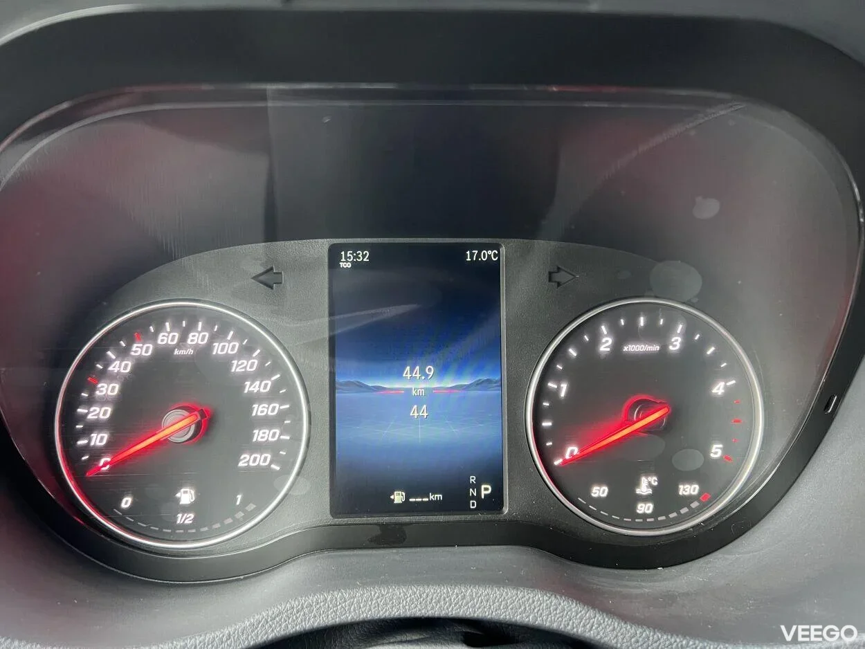 Mercedes-Benz Sprinter 519CDI 22+1+1 2 140kW