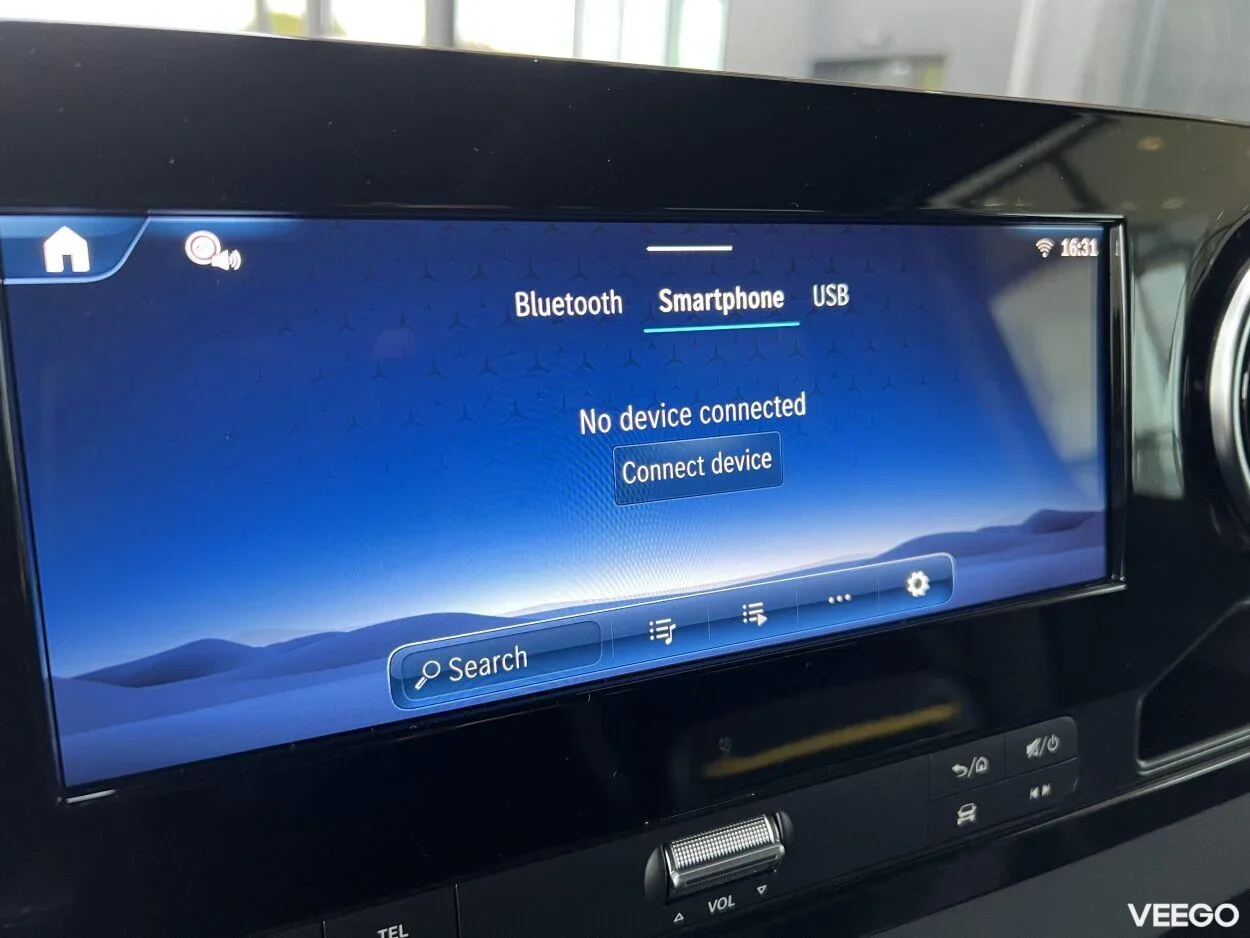 Mercedes-Benz Sprinter 519CDI 22+1+1 2 140kW