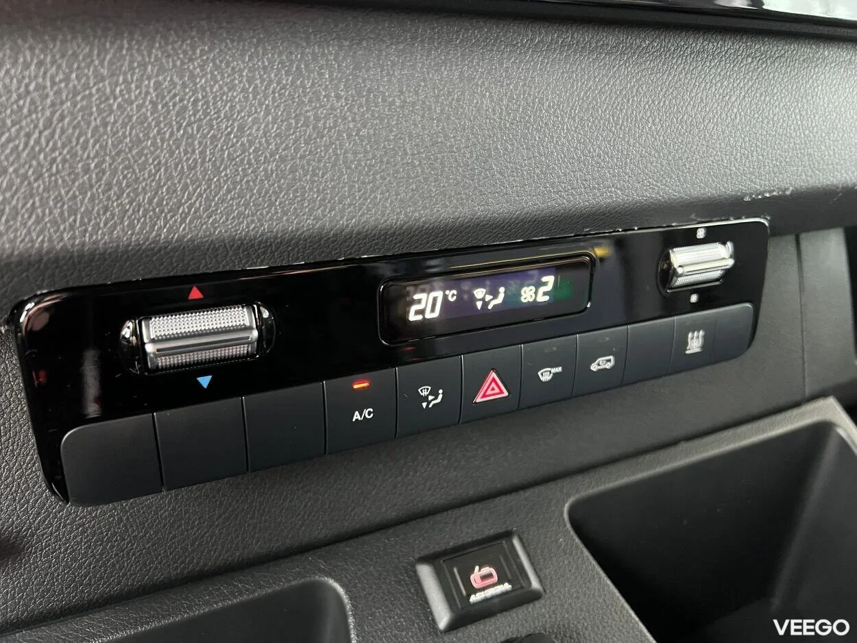 Mercedes-Benz Sprinter 519CDI 22+1+1 2 140kW