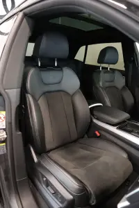 Audi Q8 250kW thumbnail