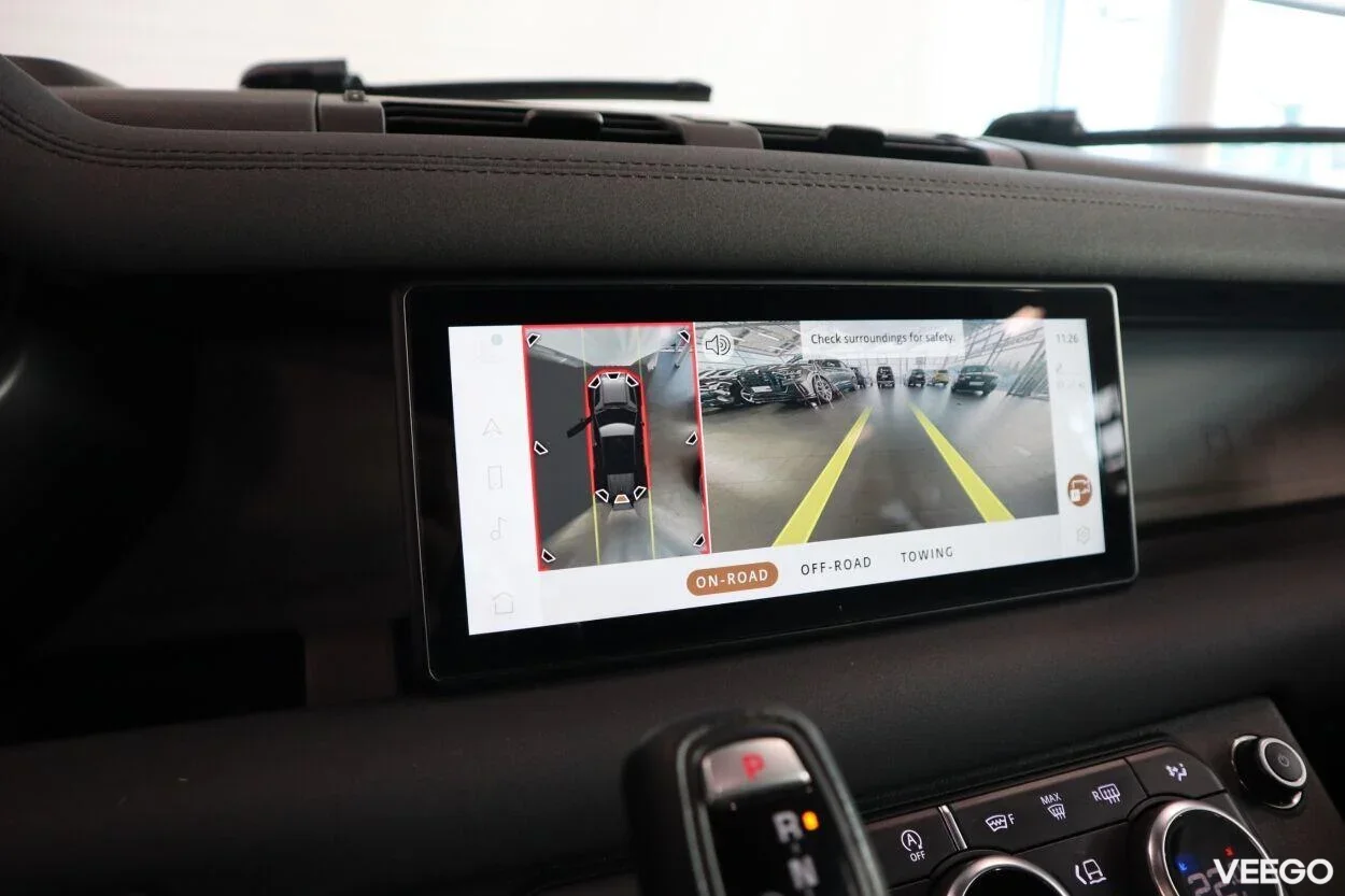 Land Rover Defender 221kW