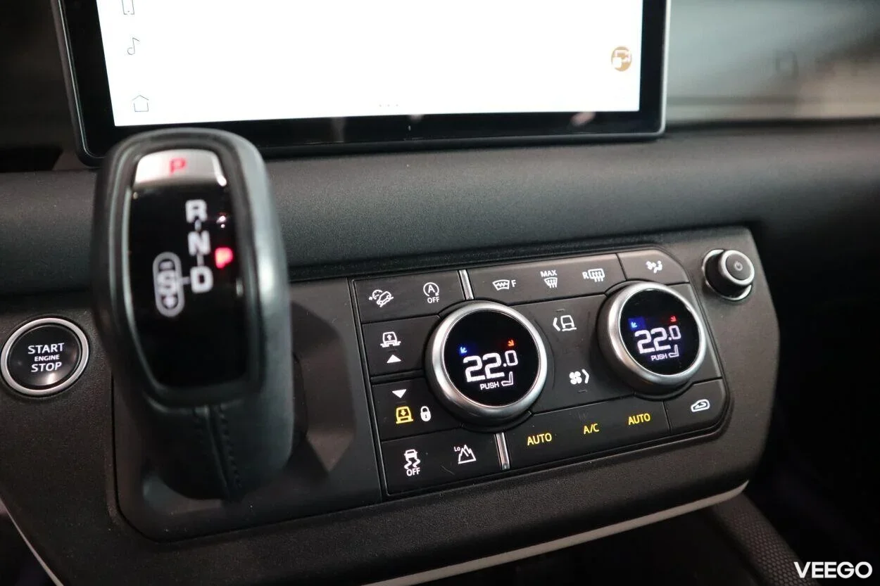 Land Rover Defender 221kW