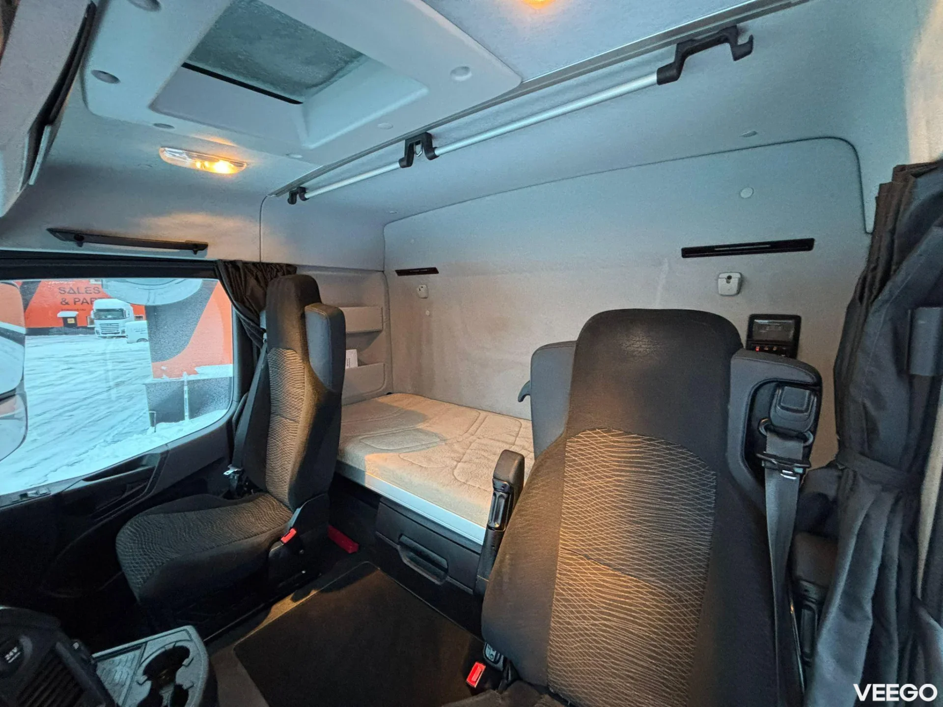 Mercedes-Benz Arocs HIAB XR 20 ton / L=5600 mm 375kW