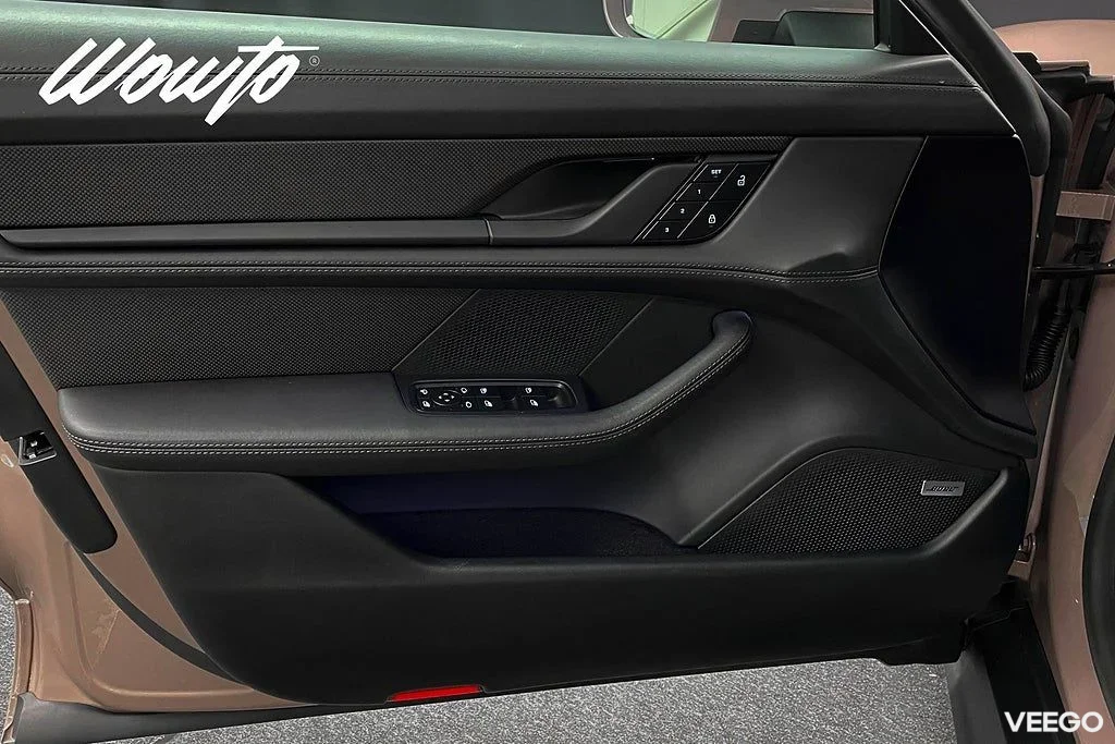 Porsche Taycan 4S Cross Turismo 571HK /HuD/Bose/Se Spec/Moms/4.95% 420kW