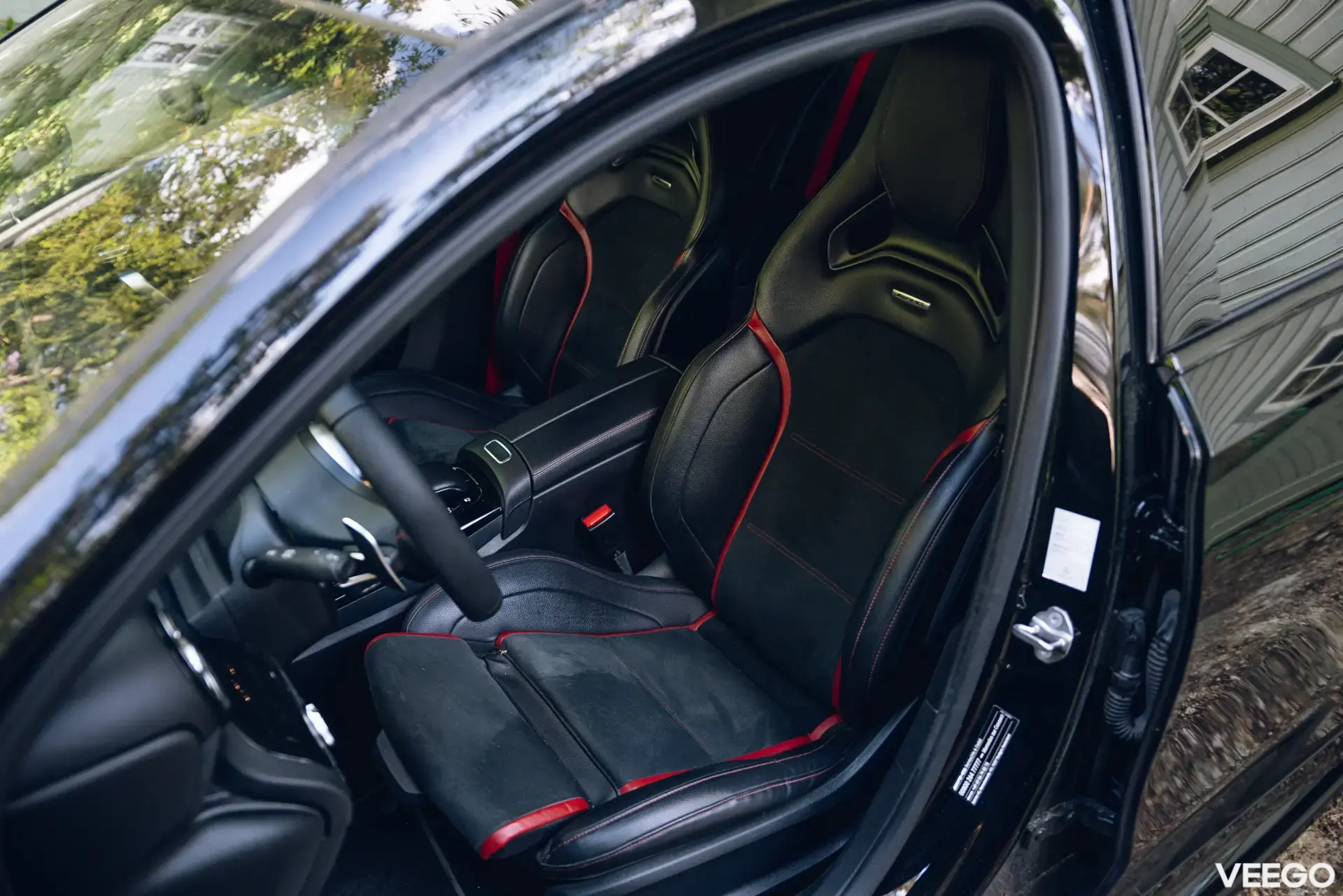 Mercedes-Benz AMG A 35 MULTIBEAM, DACH, BURMEISTER 2.0 225kW