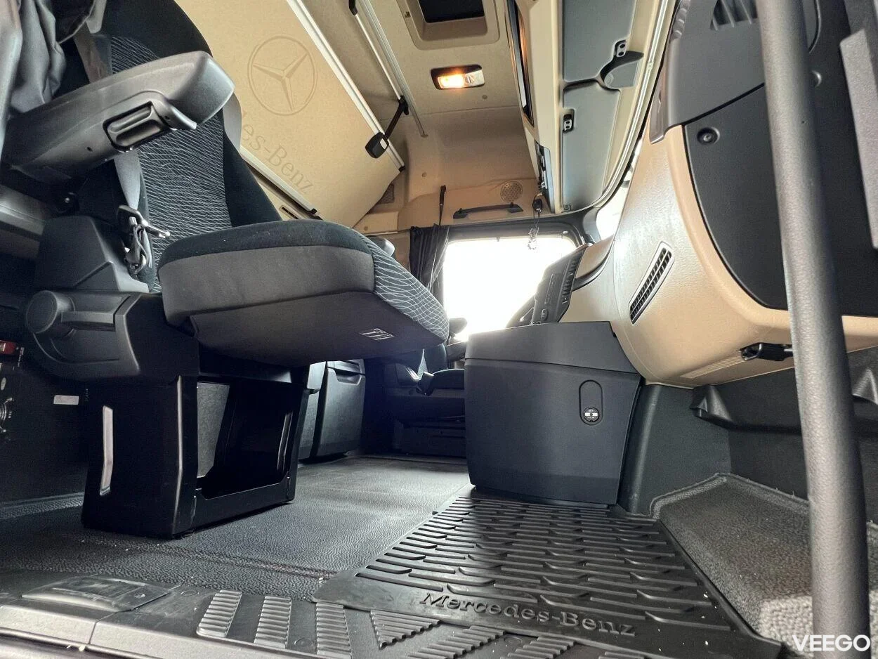 Mercedes-Benz Actros 1845LS BigSpace 12.8 330kW