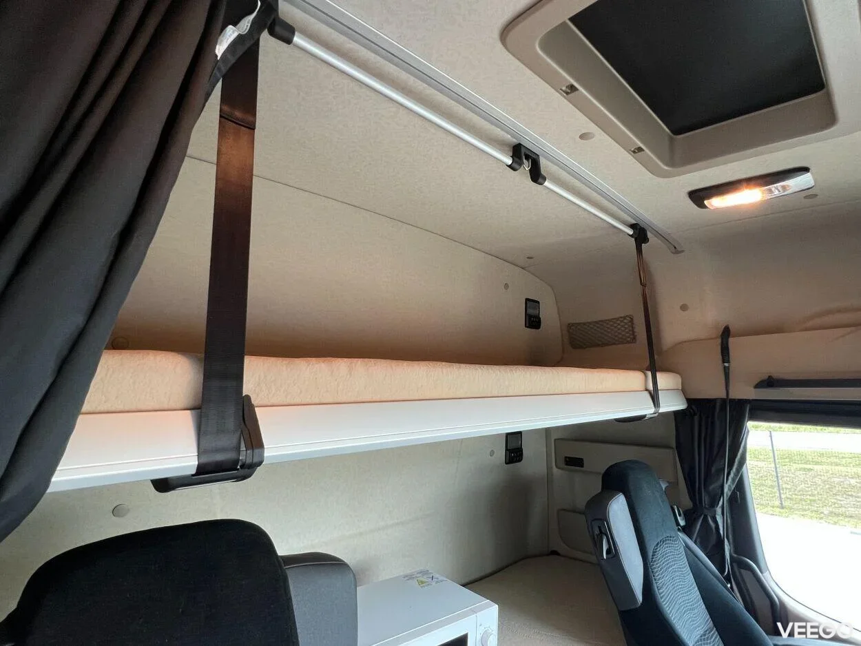 Mercedes-Benz Actros 1845LS BigSpace 12.8 330kW