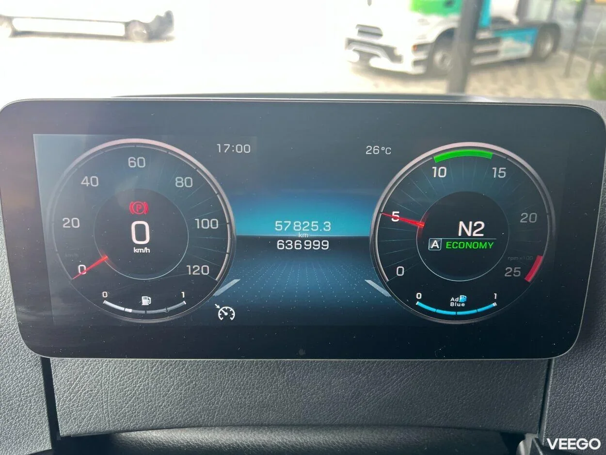 Mercedes-Benz Actros 1845LS BigSpace 12.8 330kW