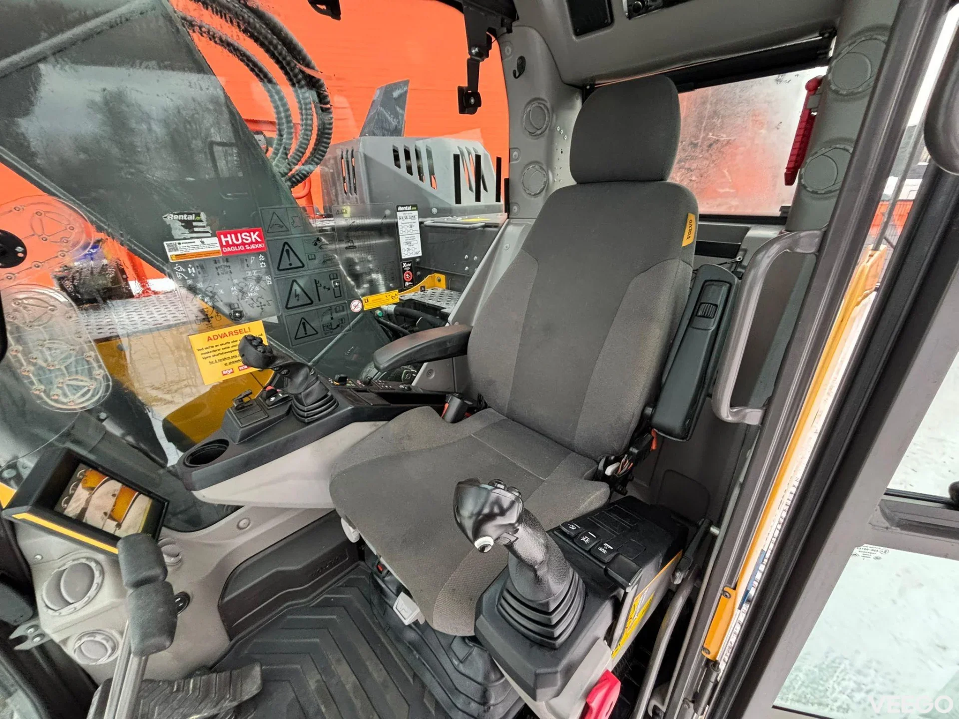 Volvo ECR 235 EL TILTROTATOR / AC / CENTRAL LUBRICATION 129kW