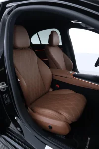 Mercedes-Benz E300 de 4Matic AMG Plug-in 2 145kW thumbnail