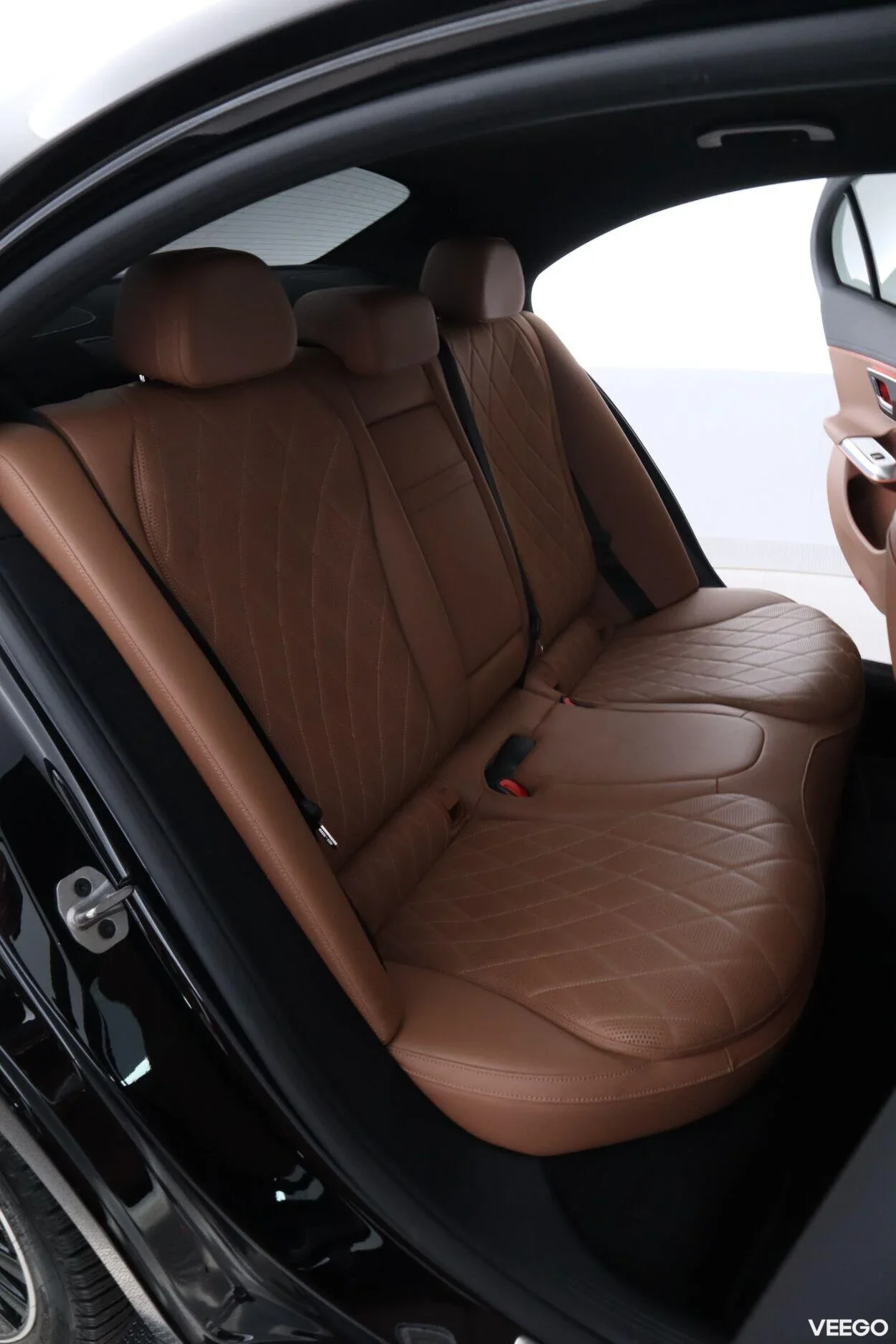 Mercedes-Benz E300 de 4Matic AMG Plug-in 2 145kW