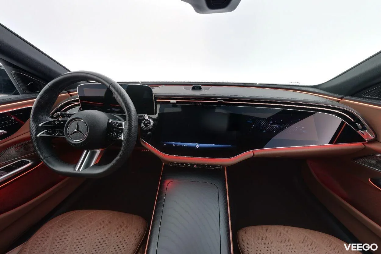 Mercedes-Benz E300 de 4Matic AMG Plug-in 2 145kW