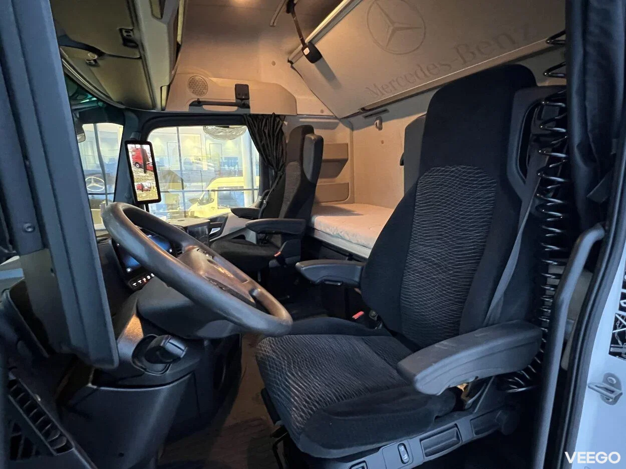 Mercedes-Benz Actros 1845LS BigSpace 12.8 330kW