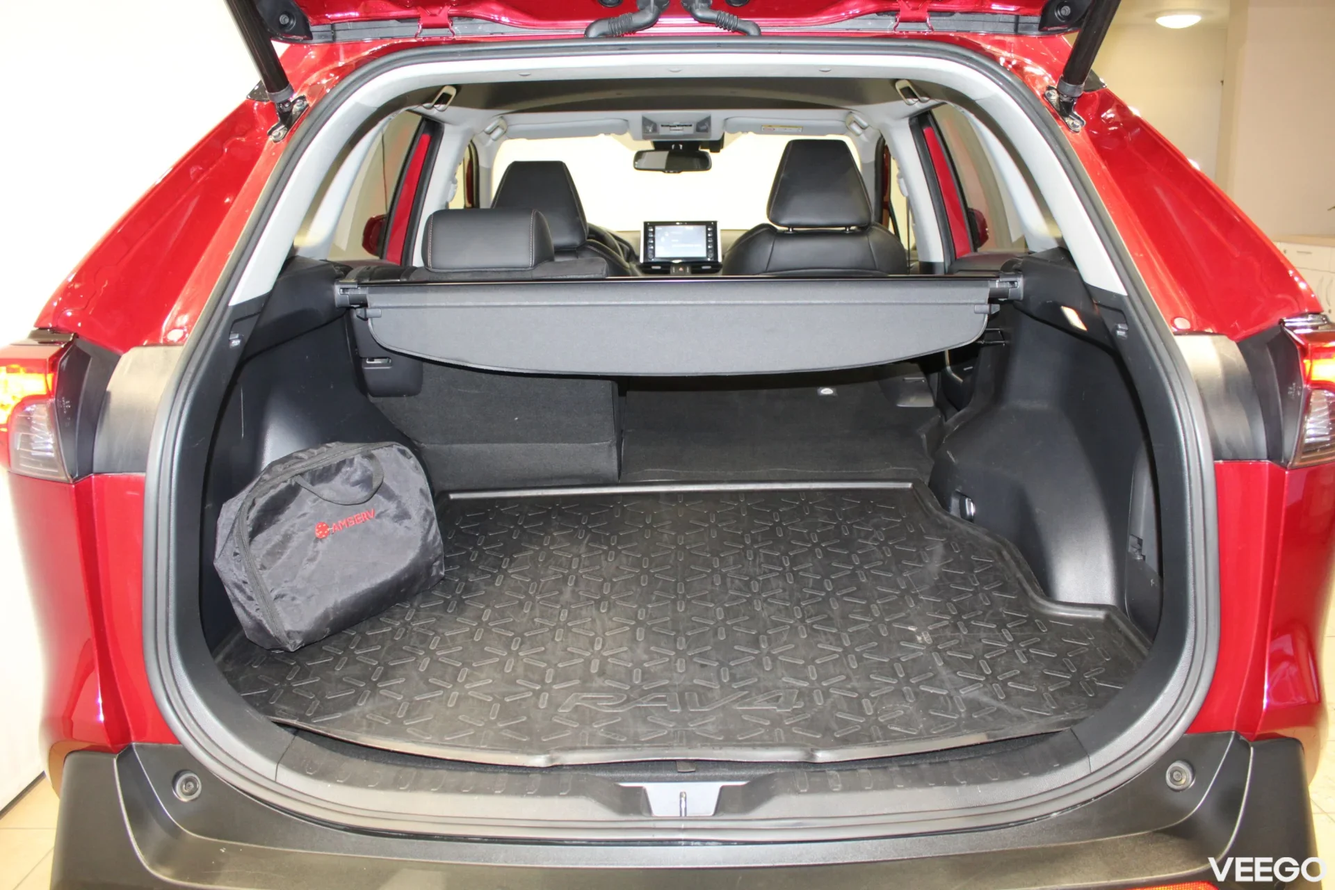 Toyota RAV4 Luxury Plus 2.5 131kW