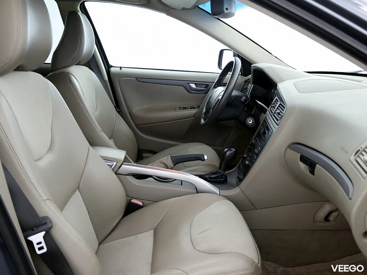 Volvo XC70 2.5 155kW