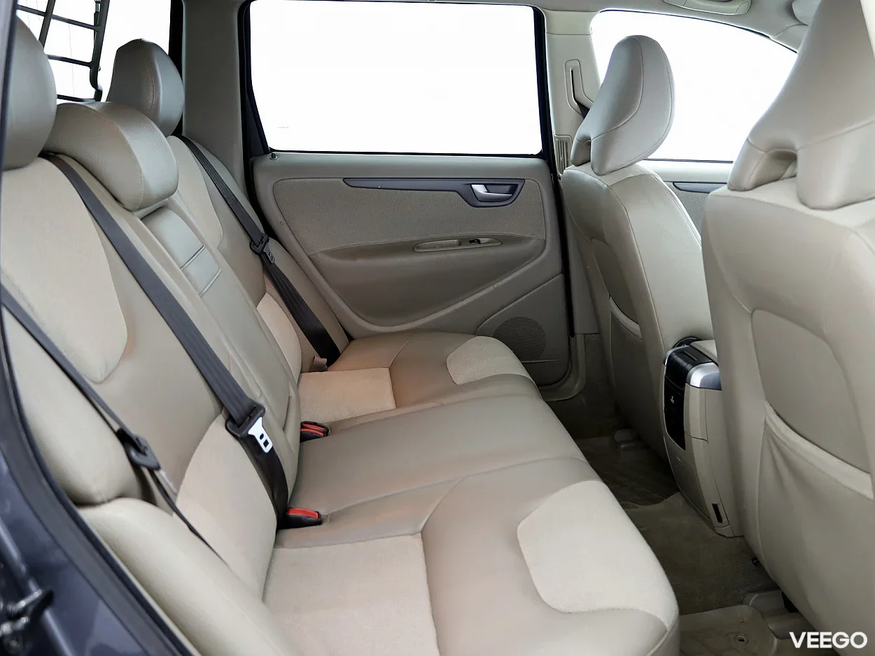 Volvo XC70 2.5 155kW