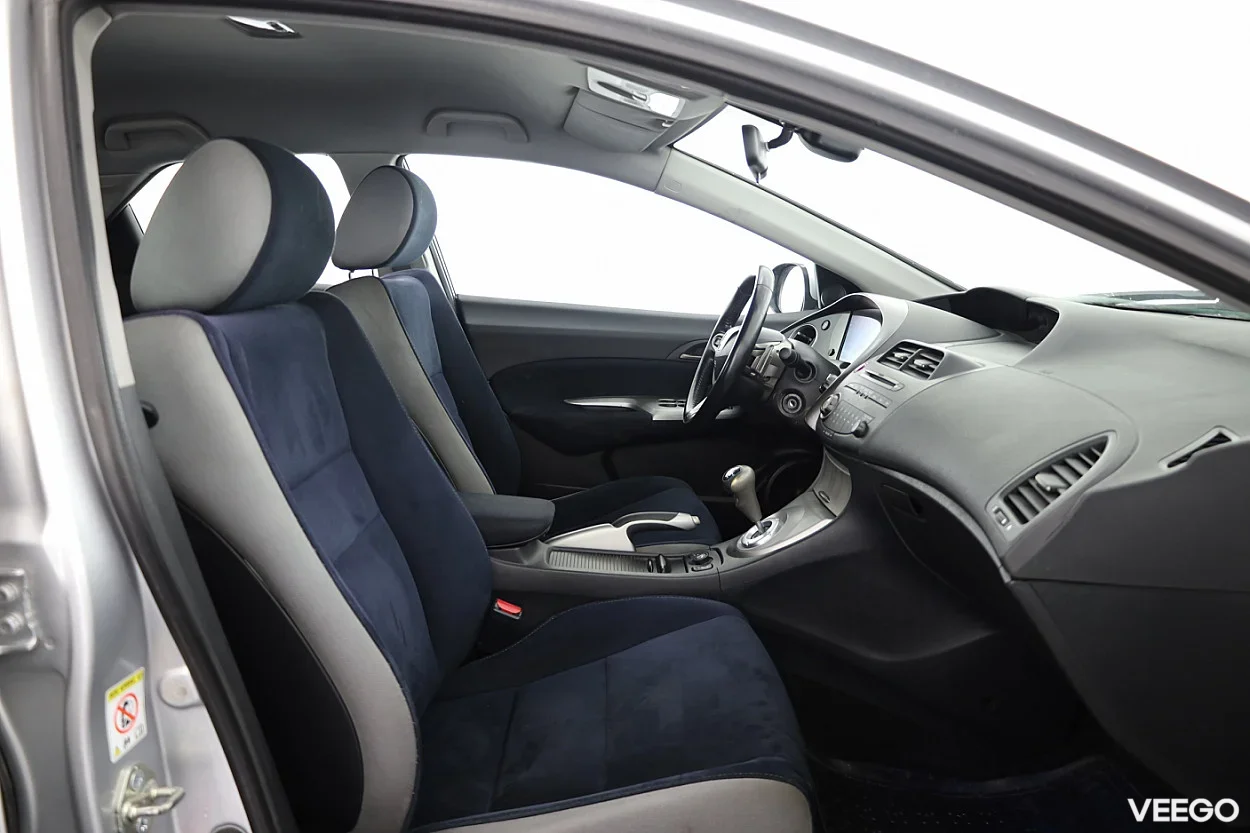 Honda Civic 1.8 104kW