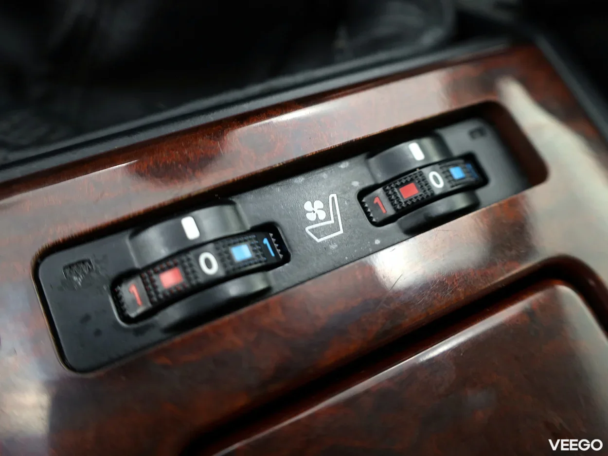 Lexus IS 220 2.2 130kW