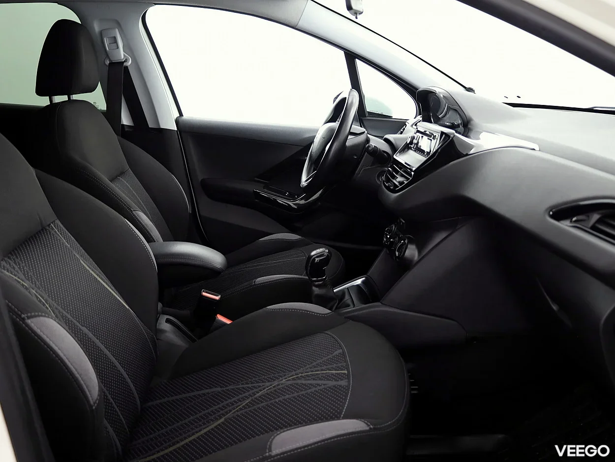 Peugeot 208 1.2 60kW