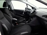 Peugeot 208 1.2 60kW thumbnail