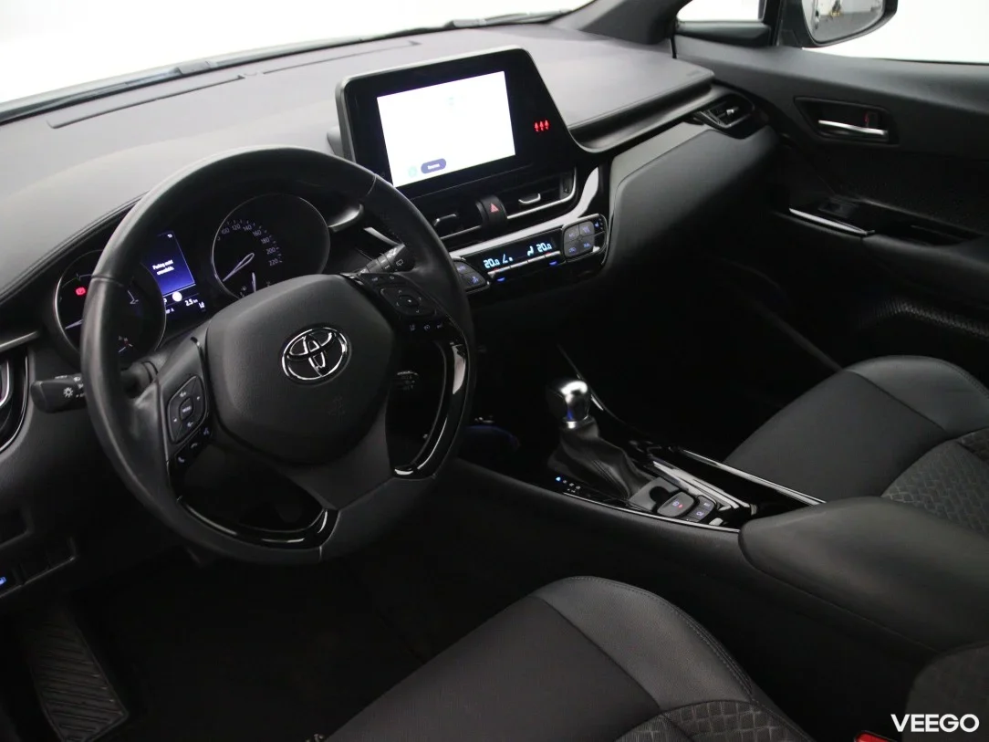Toyota C-HR 2 135kW