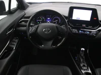 Toyota C-HR 2 135kW thumbnail
