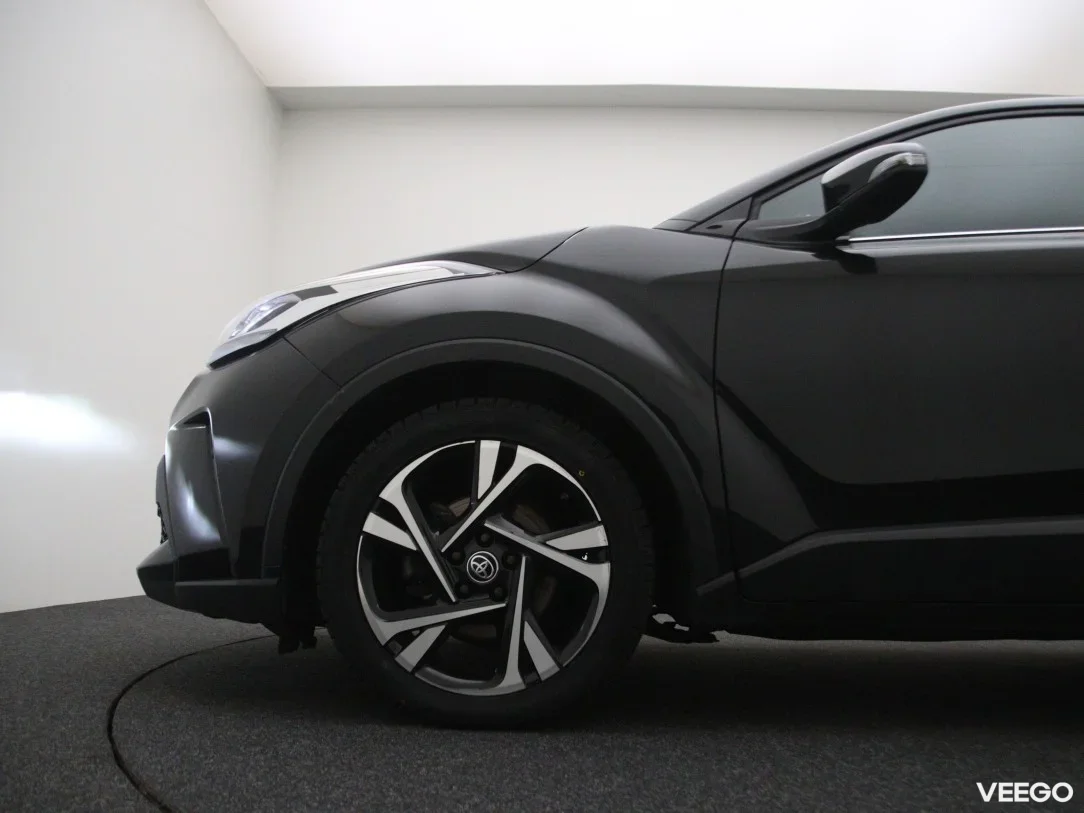 Toyota C-HR 2 135kW