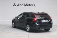 Volvo V60 D4 Momentum 2 140kW thumbnail