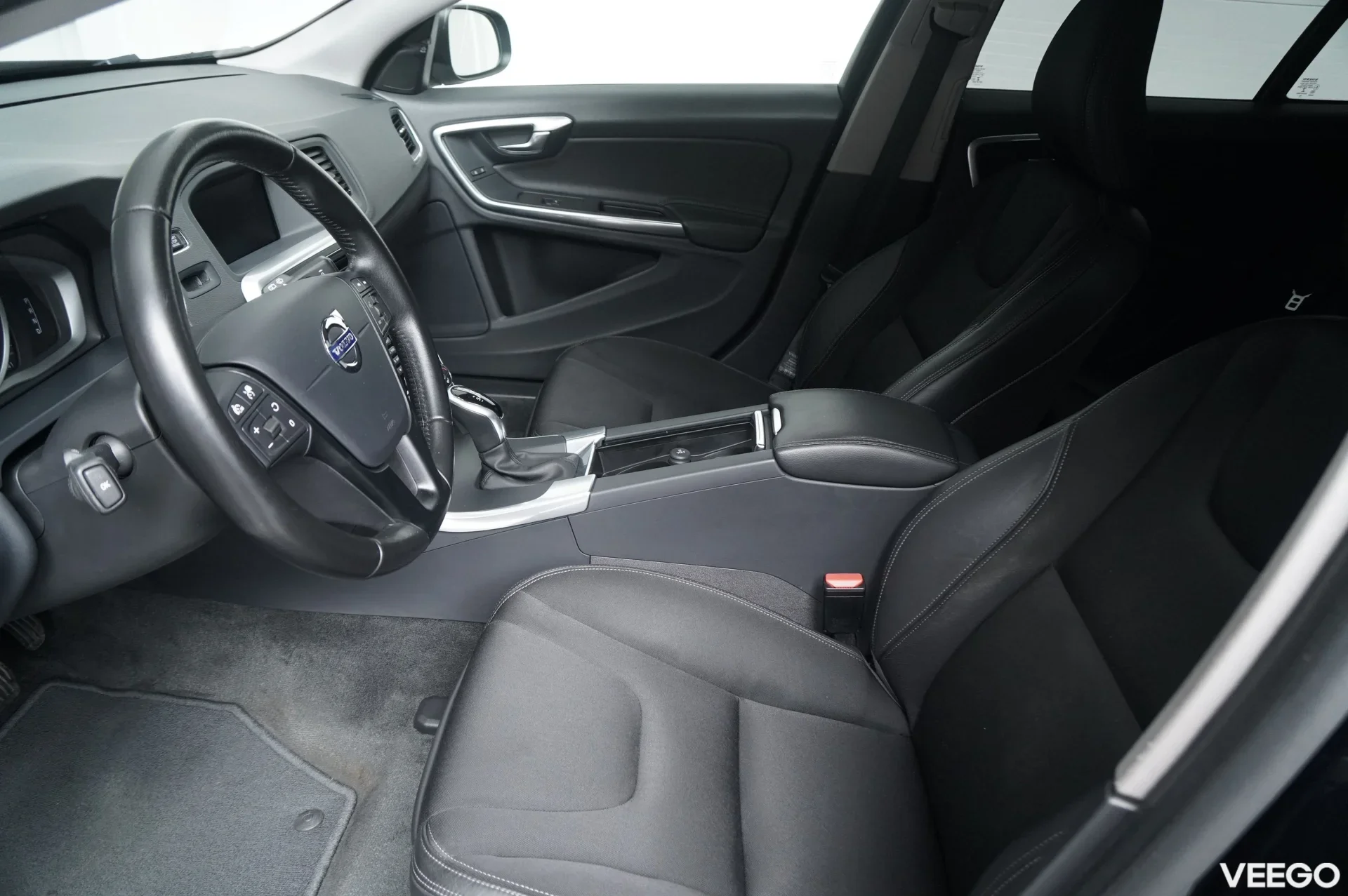 Volvo V60 D4 Momentum 2 140kW