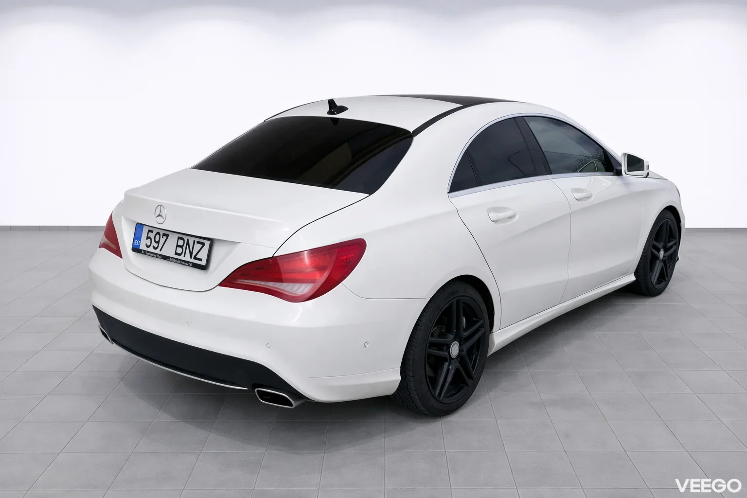 Mercedes-Benz CLA180 1.6 90kW