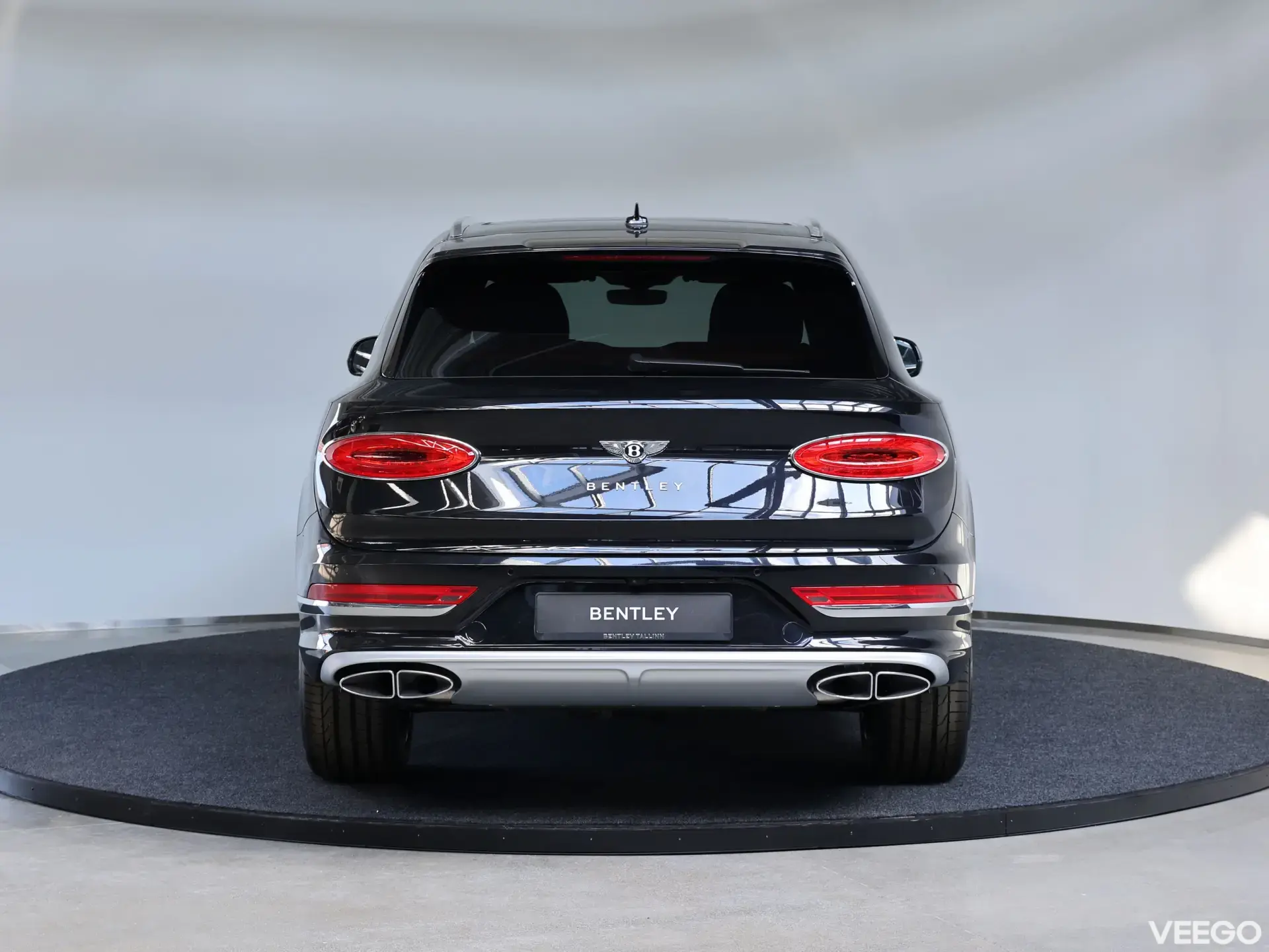 Bentley Bentayga EWB 404kW