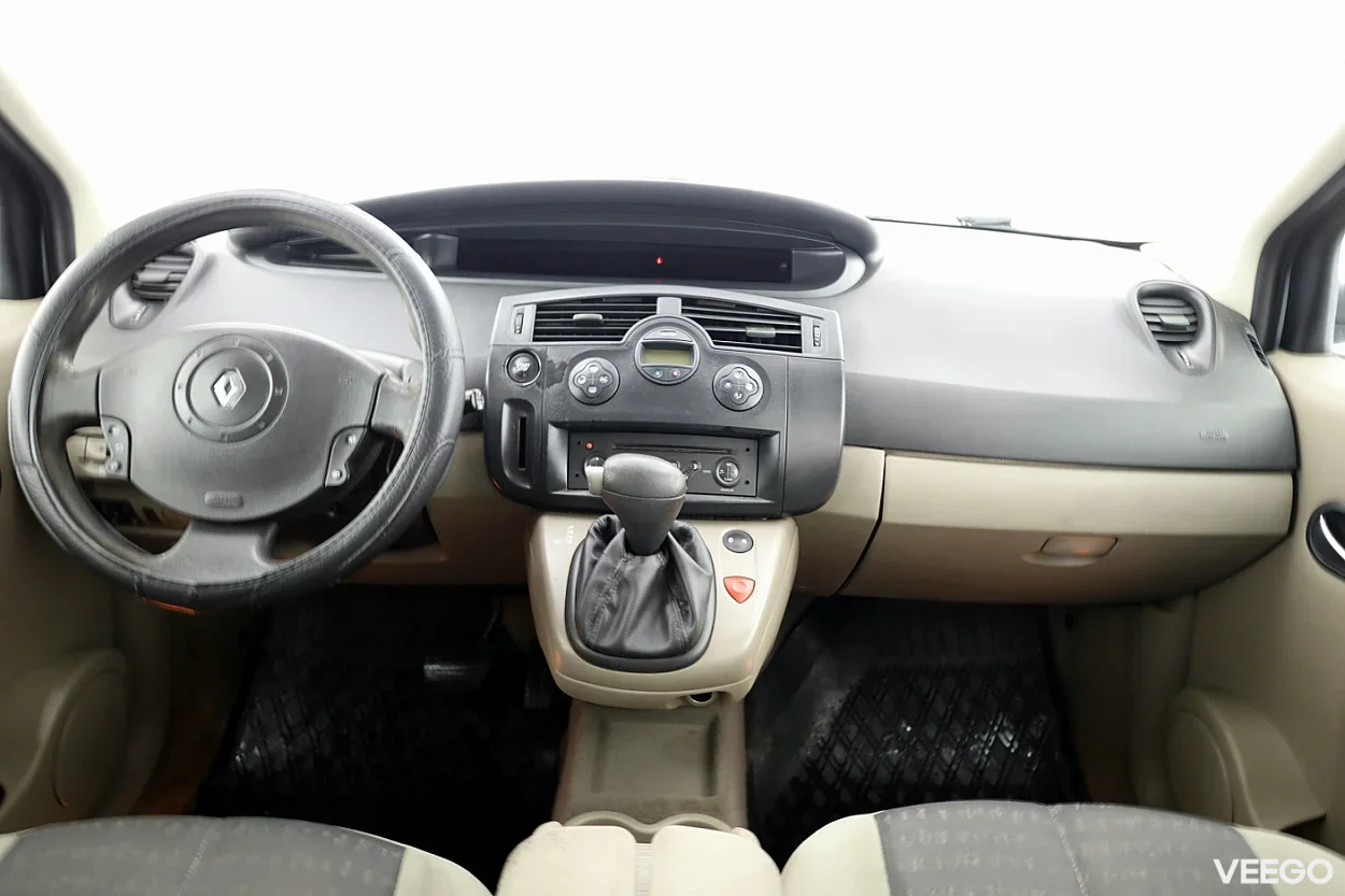 Renault Grand Scenic 2.0 99kW