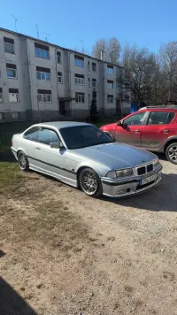 BMW 318IS 318 is 1.8 103kW thumbnail