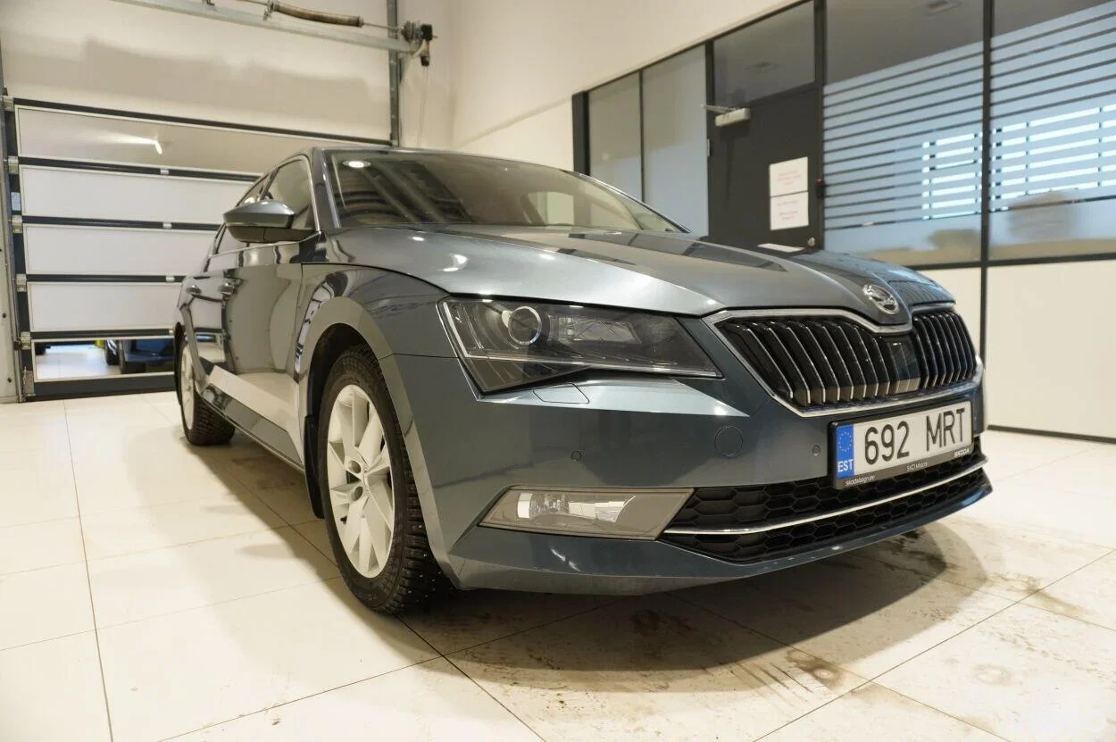 Skoda Superb AMBITION PLUS 1.4 110kW