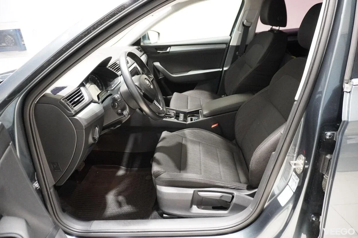 Skoda Superb AMBITION PLUS 1.4 110kW