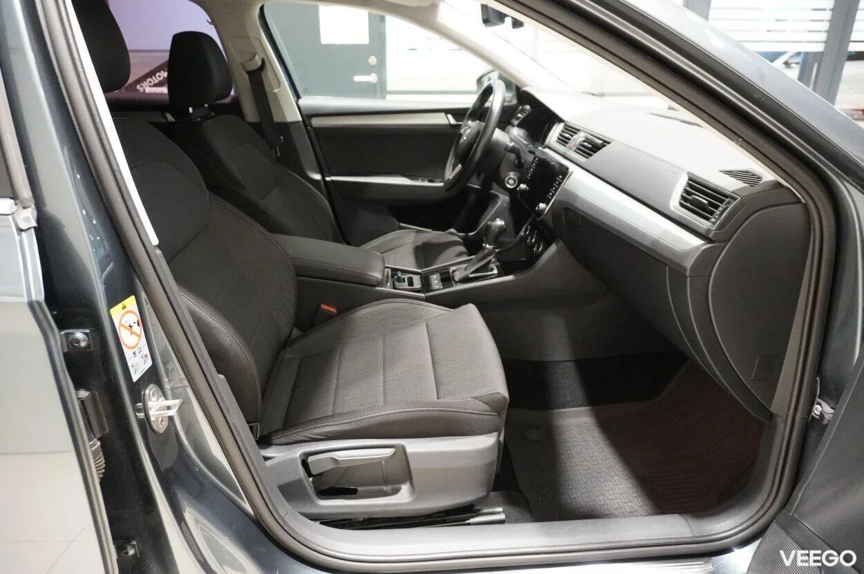 Skoda Superb AMBITION PLUS 1.4 110kW