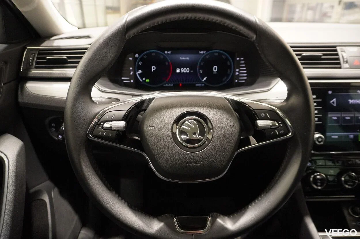 Skoda Superb AMBITION COMBI 1.5 110kW