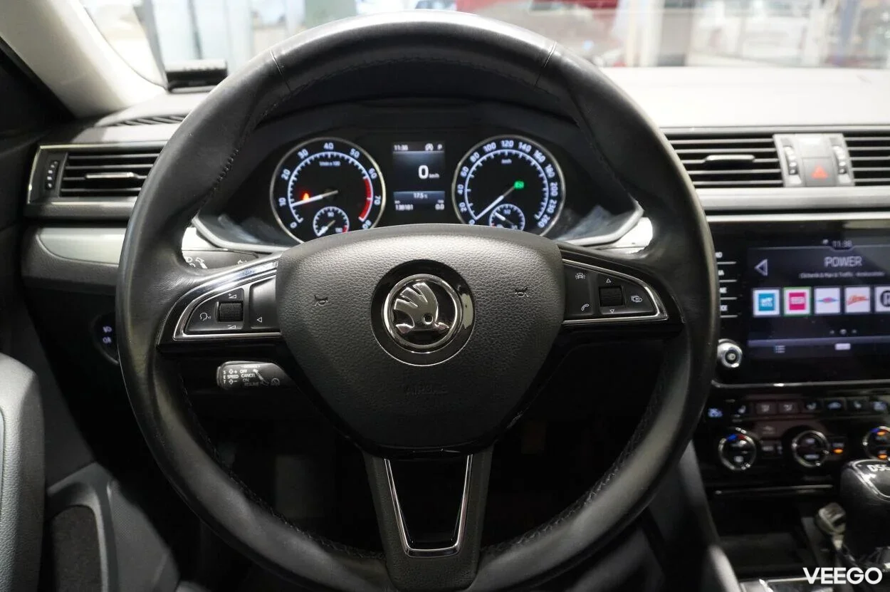 Skoda Superb AMBITION PLUS 1.4 110kW