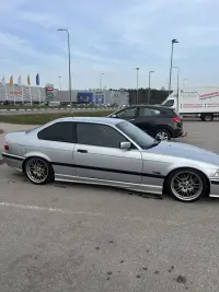 BMW 318IS 318 is 1.8 103kW thumbnail