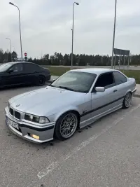 BMW 318IS 318 is 1.8 103kW thumbnail
