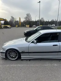 BMW 318IS 318 is 1.8 103kW thumbnail