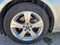 Mercedes-Benz E220 2.0 143kW thumbnail