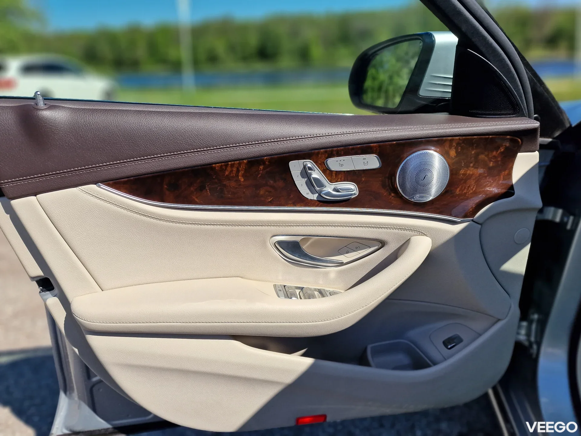 Mercedes-Benz E220 2.0 143kW