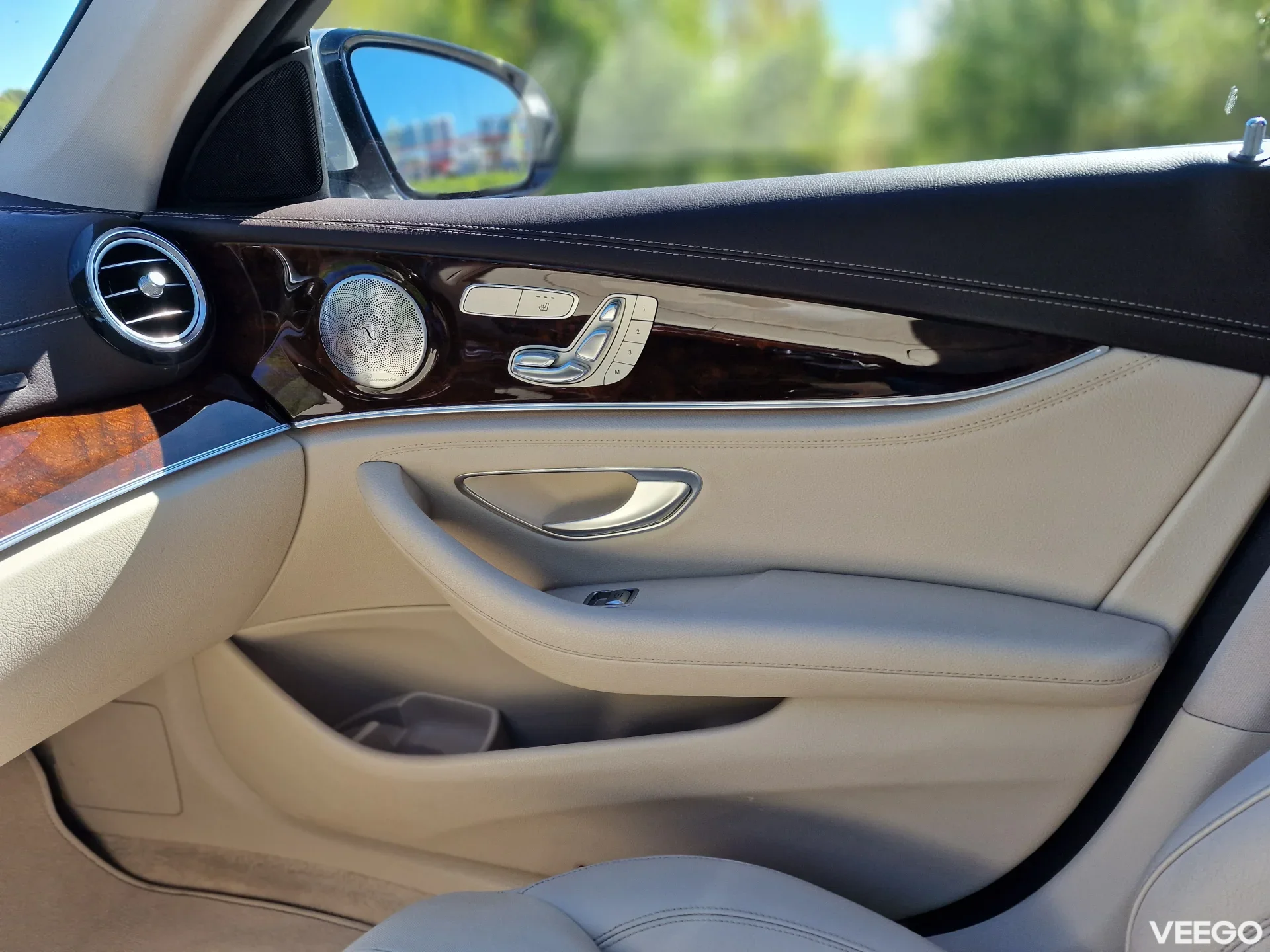 Mercedes-Benz E220 2.0 143kW