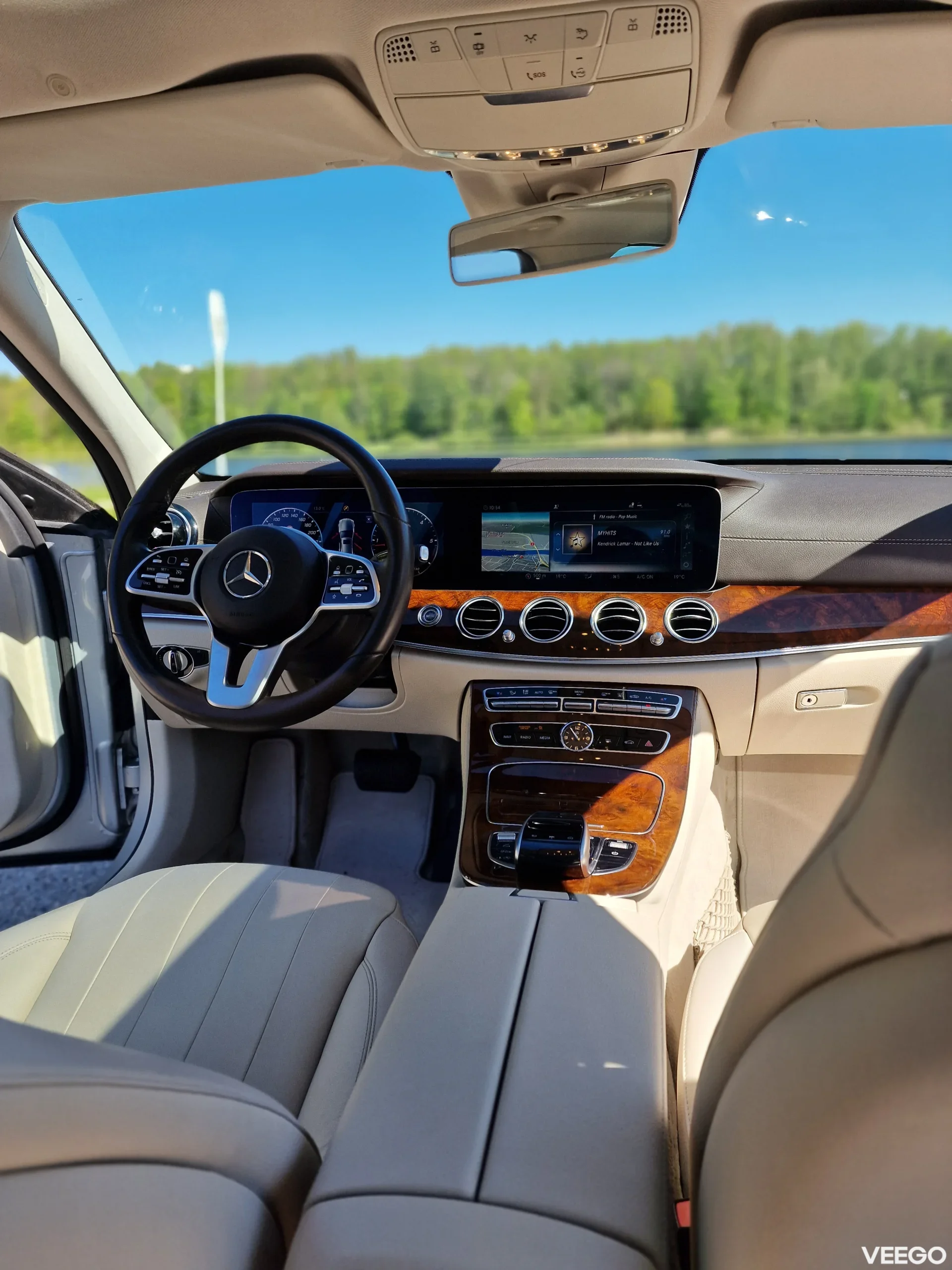 Mercedes-Benz E220 2.0 143kW