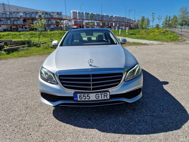 Image of Mercedes-Benz E220 2.0 143kW